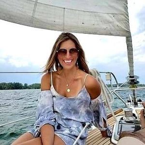 Meet your Posher, Briana